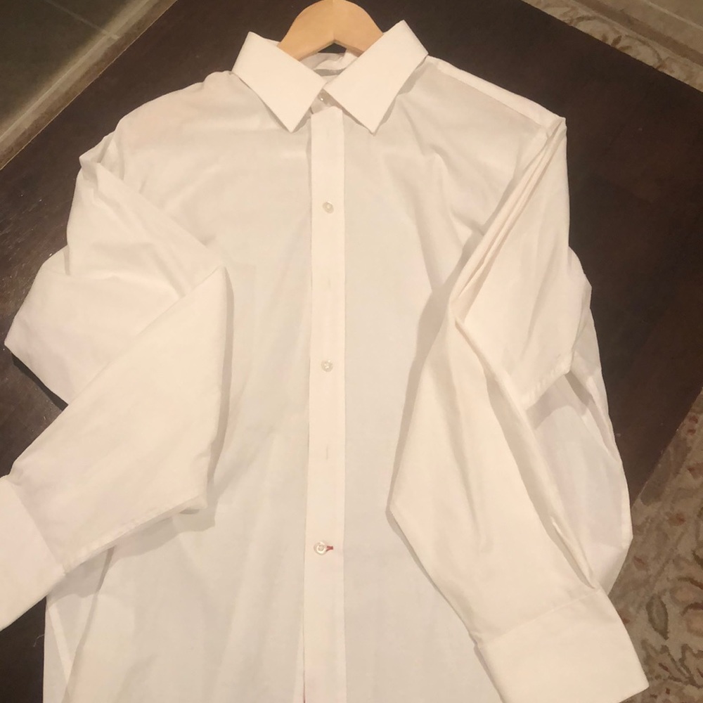 Report Collection White Button down